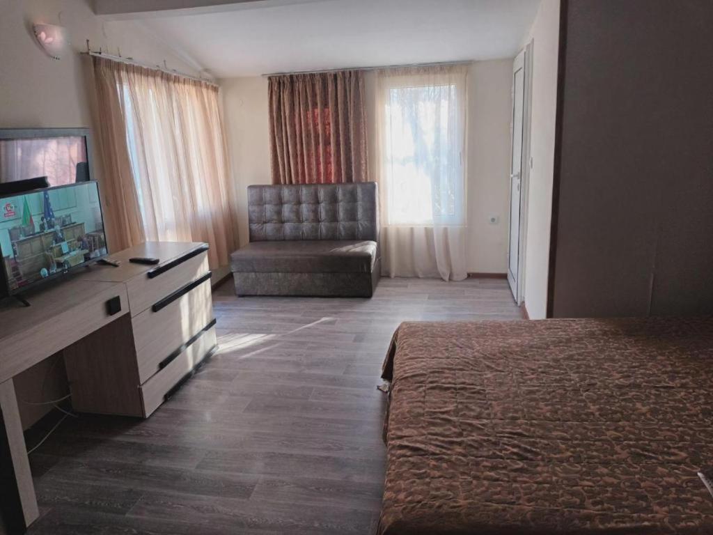 Apartments Danita & Restaurant&Pool Bar Varna Exterior foto
